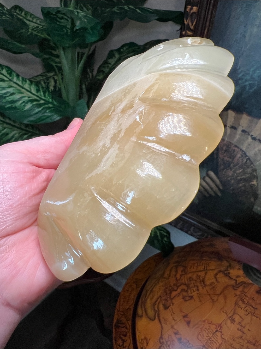 Vintage Onyx Shell Trinket Dish Carved Stone Mermaid Clamshell Jewelry Catchall - Picture 7 of 9